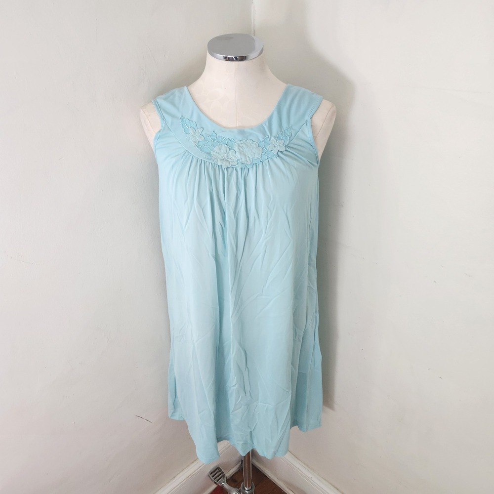 Vintage Philmaid Light Blue Nylon Shift Gown Floral Embroidered Nightgown‎ Small